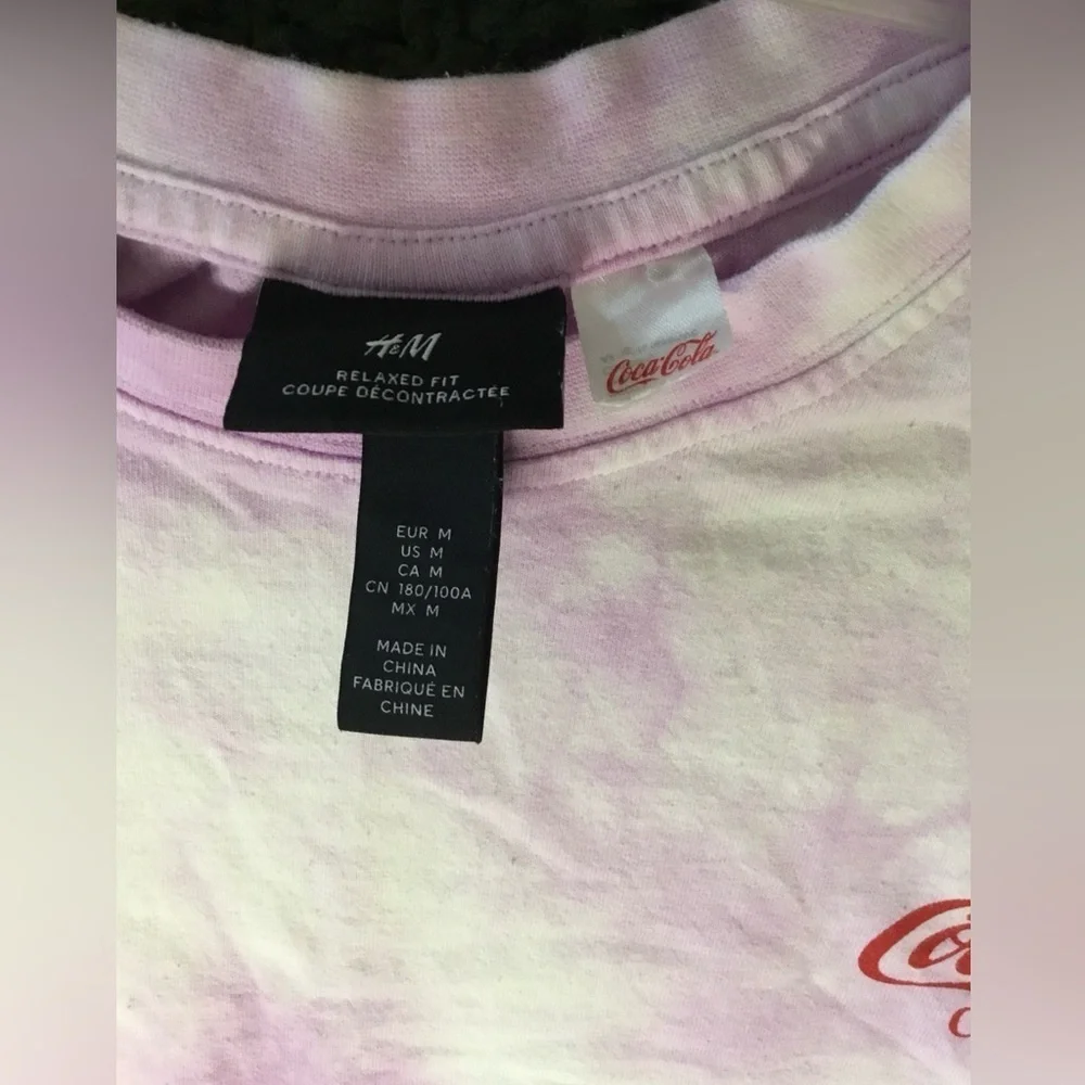 H&M Women’s White & Pink Tie Dyed Coke Classic T-Shirt, Relaxed Fit; Size M